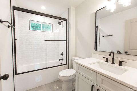 Tiny photo for 528 Essex Street, Lynchburg, VA 24503 (MLS # 362167)