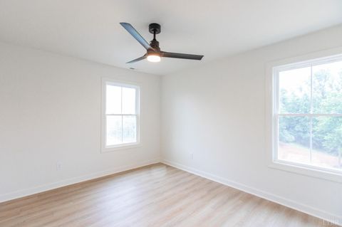 Tiny photo for 528 Essex Street, Lynchburg, VA 24503 (MLS # 362167)