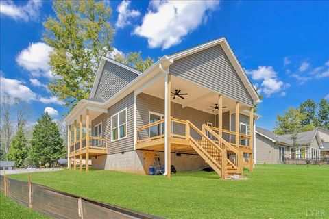 Tiny photo for 194 Triple Oak Cir., Madison Heights, VA 24503 (MLS # 362489)