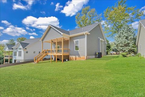 Tiny photo for 194 Triple Oak Cir., Madison Heights, VA 24503 (MLS # 362489)