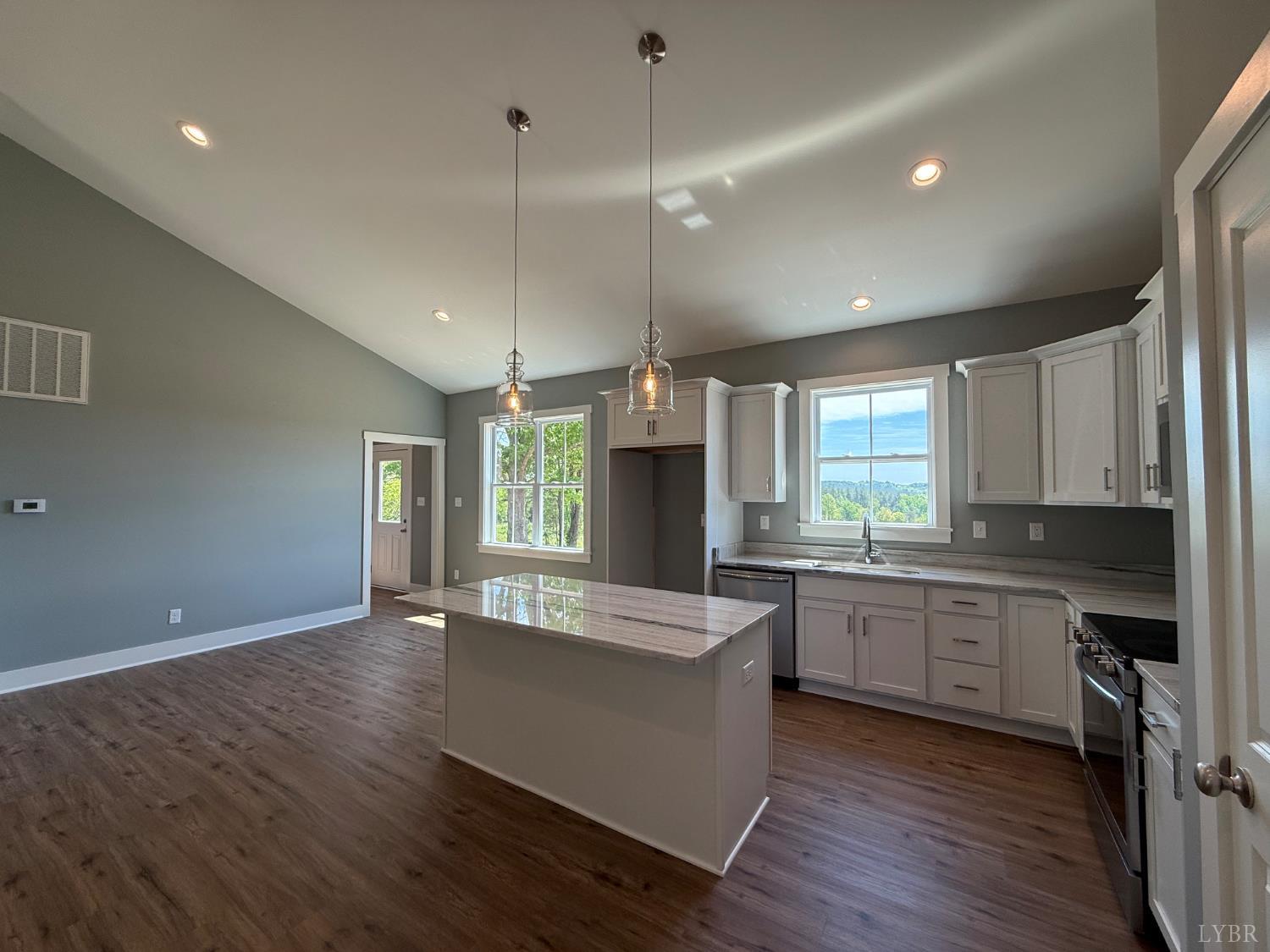 8638 Hat Creek Road, Brookneal, Virginia image 13