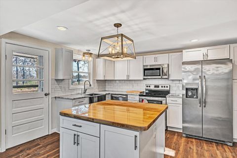 Tiny photo for 1088 Piney Grove School Road, Moneta, VA 24121 (MLS # 363171)