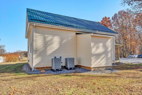 Tiny photo for 1088 Piney Grove School Road, Moneta, VA 24121 (MLS # 363171)