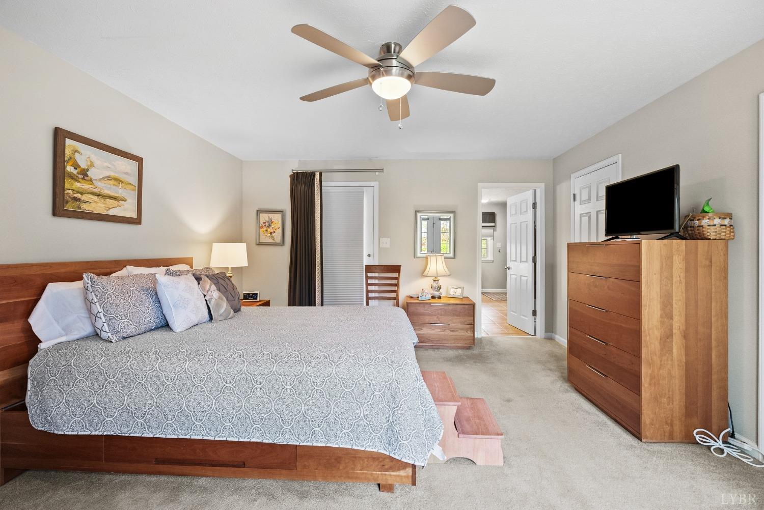 813 Lake Vista Drive, Forest, Virginia image 25