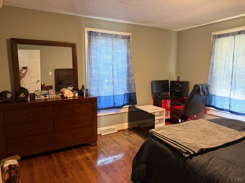 Tiny photo for 811 9th Street, Altavista, VA 24517 (MLS # 366751)