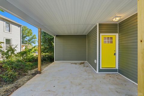 Tiny photo for 504 Amherst Street, Lynchburg, VA 24504 (MLS # 362660)