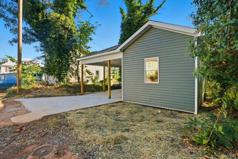 Tiny photo for 504 Amherst Street, Lynchburg, VA 24504 (MLS # 362660)