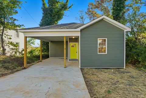 Tiny photo for 504 Amherst Street, Lynchburg, VA 24504 (MLS # 362660)