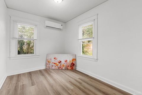 Tiny photo for 903 Park Street, Altavista, VA 24517 (MLS # 362577)