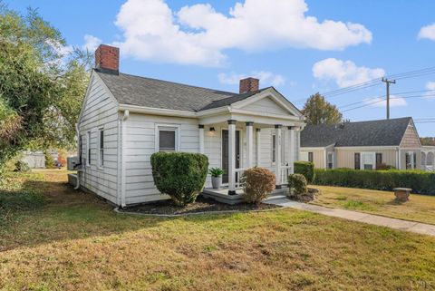 Tiny photo for 903 Park Street, Altavista, VA 24517 (MLS # 362577)