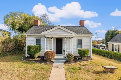 Photo of 903 Park Street, Altavista, VA 24517 (MLS # 362577)