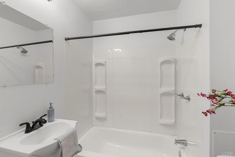 Tiny photo for 903 Park Street, Altavista, VA 24517 (MLS # 362577)