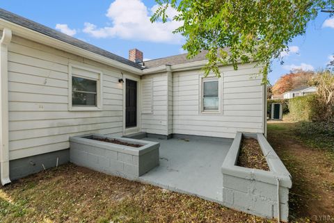 Tiny photo for 903 Park Street, Altavista, VA 24517 (MLS # 362577)