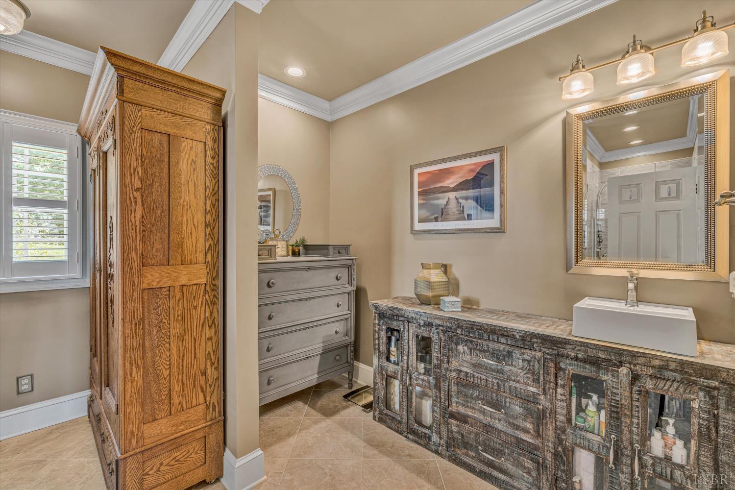 220 Village Lane, Moneta, Virginia image 14