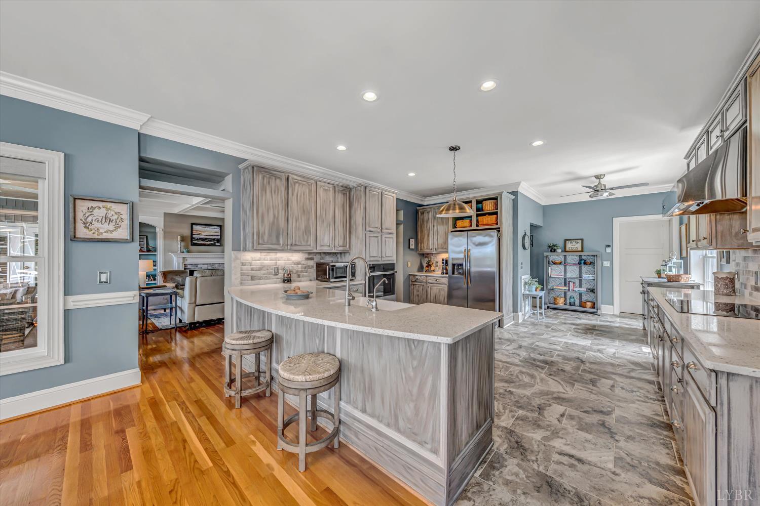 220 Village Lane, Moneta, Virginia image 20