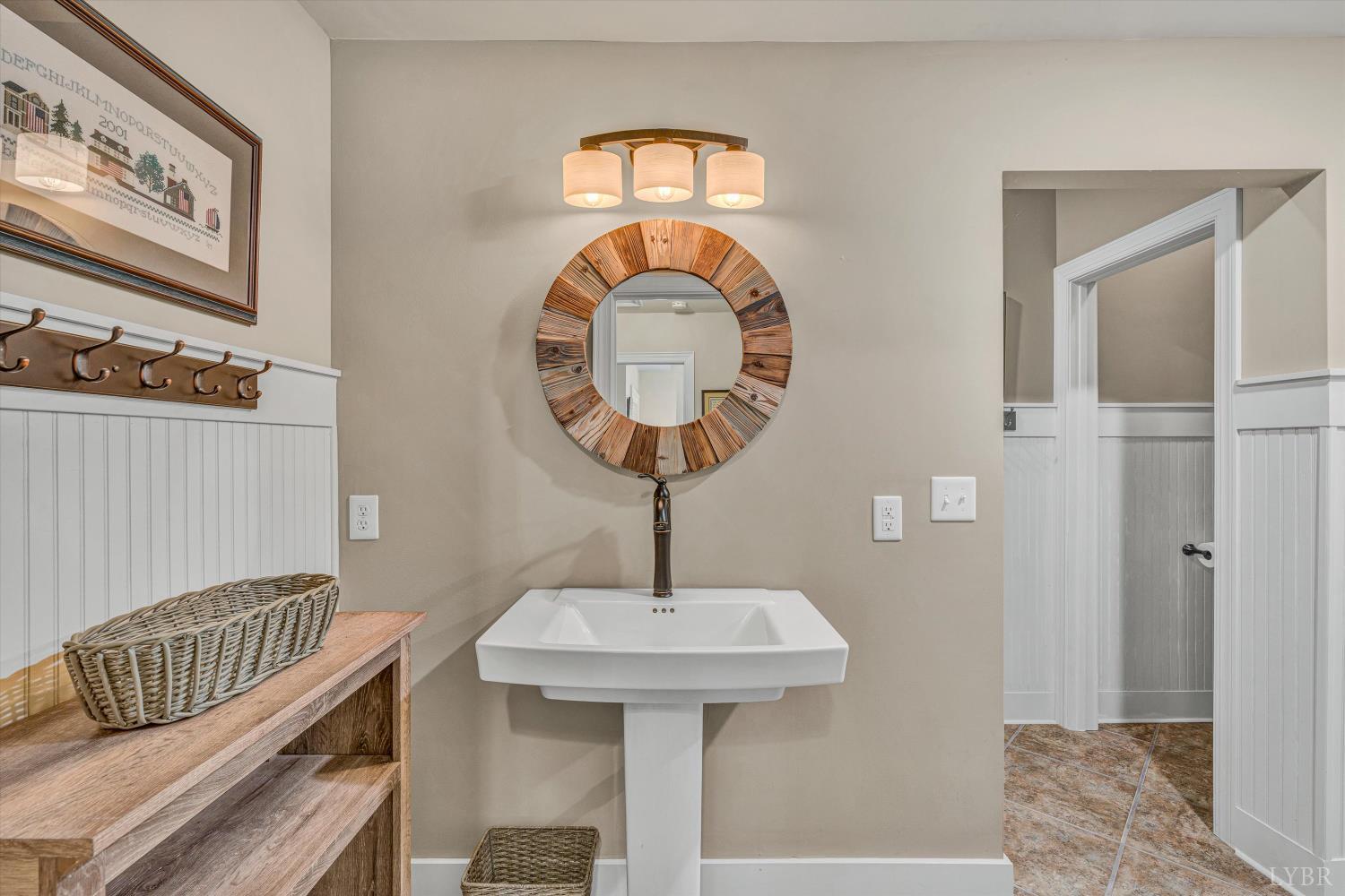 220 Village Lane, Moneta, Virginia image 45
