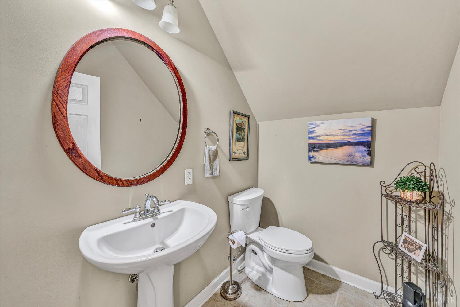 220 Village Lane, Moneta, Virginia image 33