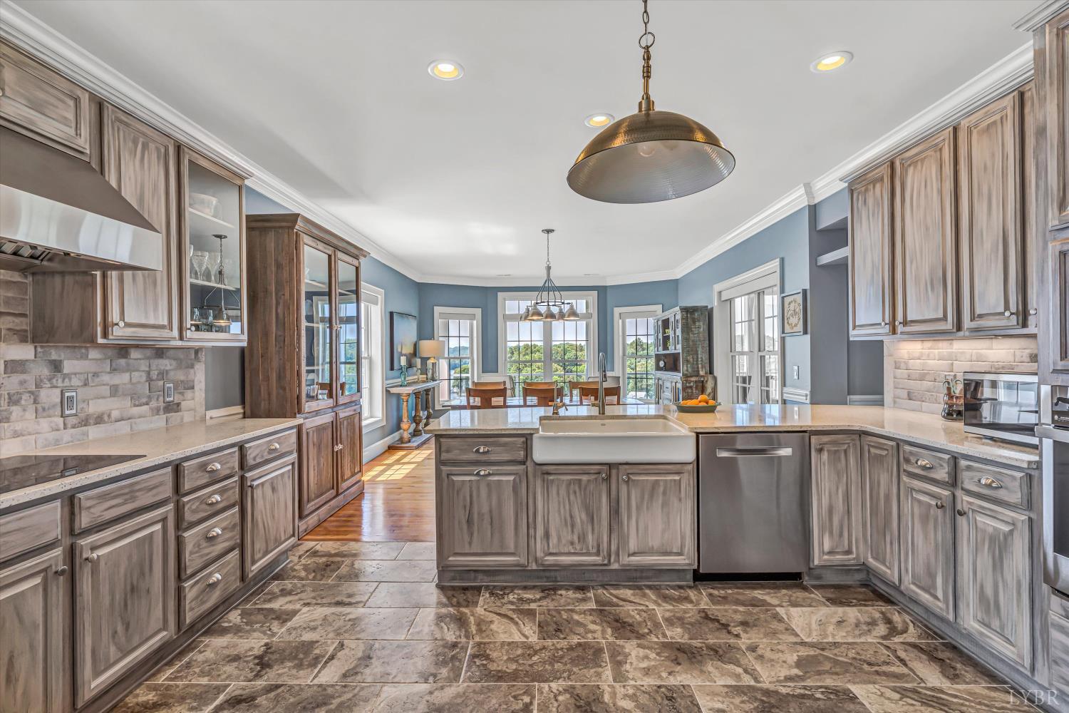 220 Village Lane, Moneta, Virginia image 17