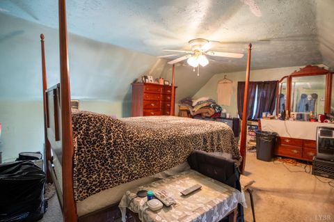 Tiny photo for 410 Taylor St St, Lynchburg, VA 24501 (MLS # 362365)