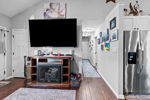 Tiny photo for 122 Gouyer Drive, Madison Heights, VA 24572 (MLS # 365270)