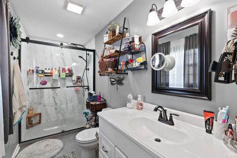 Tiny photo for 122 Gouyer Drive, Madison Heights, VA 24572 (MLS # 365270)