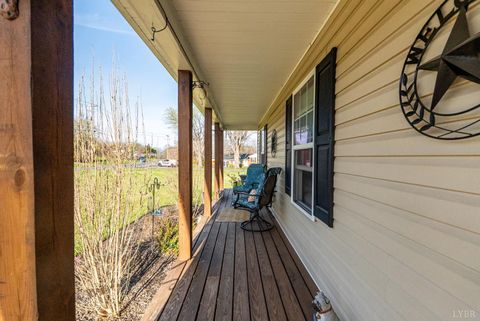 Tiny photo for 122 Gouyer Drive, Madison Heights, VA 24572 (MLS # 365270)