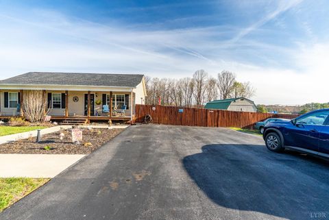 Tiny photo for 122 Gouyer Drive, Madison Heights, VA 24572 (MLS # 365270)