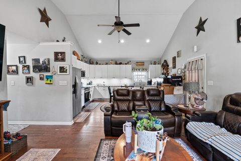 Tiny photo for 122 Gouyer Drive, Madison Heights, VA 24572 (MLS # 365270)