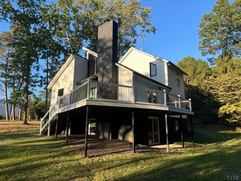 Tiny photo for 2146 Thomas Jefferson Road, Forest, VA 24551 (MLS # 362456)