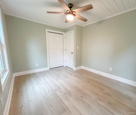 Tiny photo for 2146 Thomas Jefferson Road, Forest, VA 24551 (MLS # 362456)