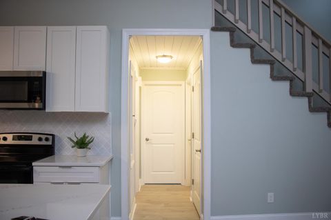 Tiny photo for 2146 Thomas Jefferson Road, Forest, VA 24551 (MLS # 362456)