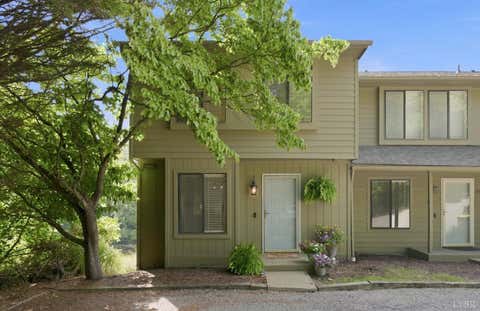 Townhouse For Sale - 204 Harbor Ridge Drive<br/> Goodview, VA 24095