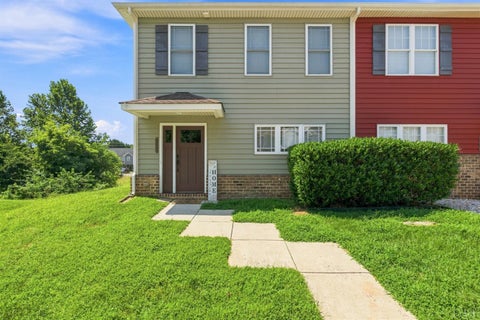 Townhouse For Sale - 1066 Commonwealth Circle<br/> Bedford County, Forest, VA 24551