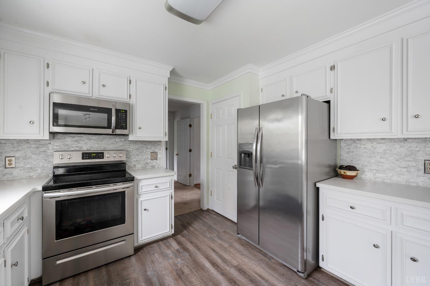 301 Quail Meadows Drive, Forest, Virginia image 9