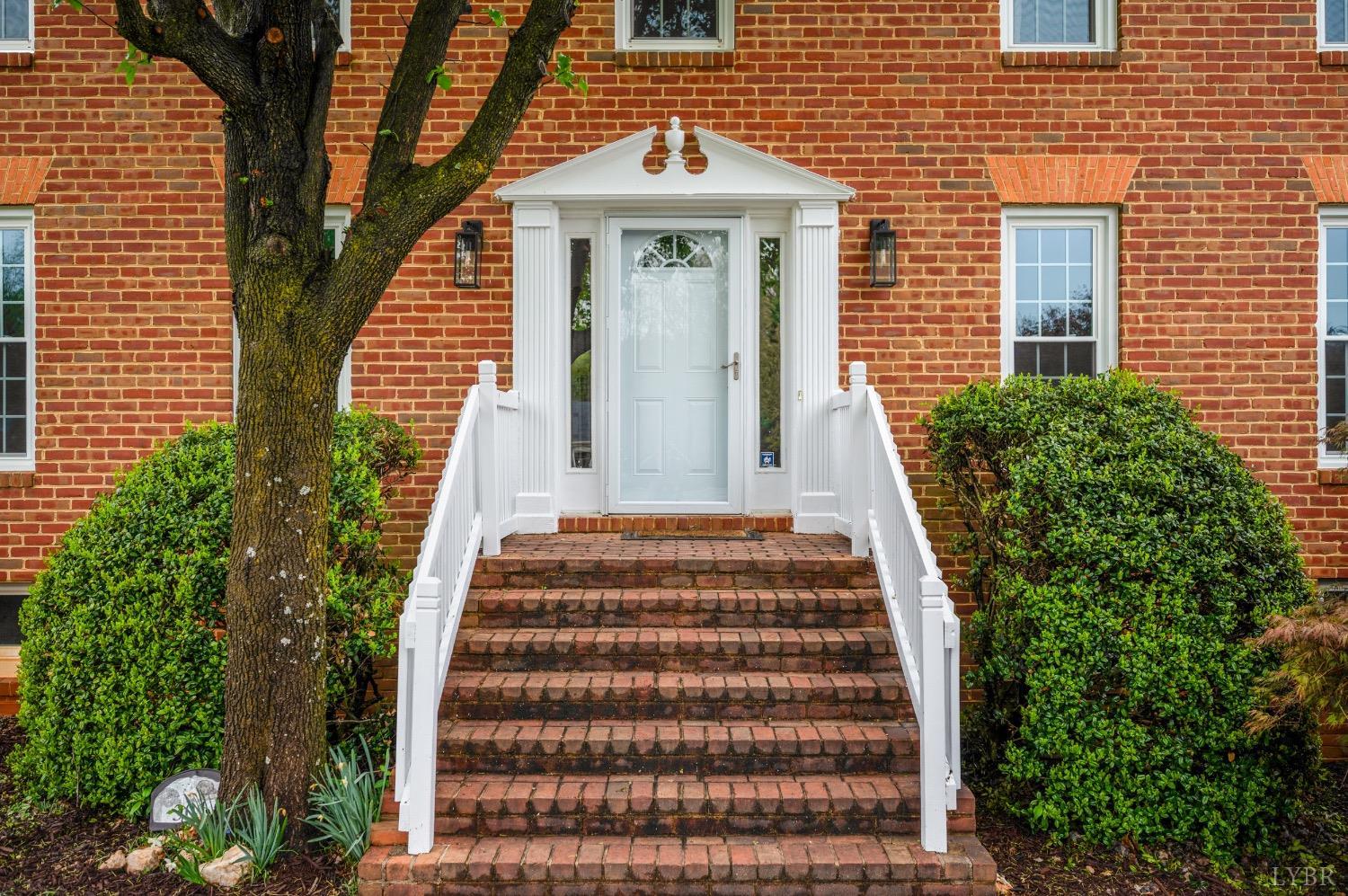 301 Quail Meadows Drive, Forest, Virginia image 4