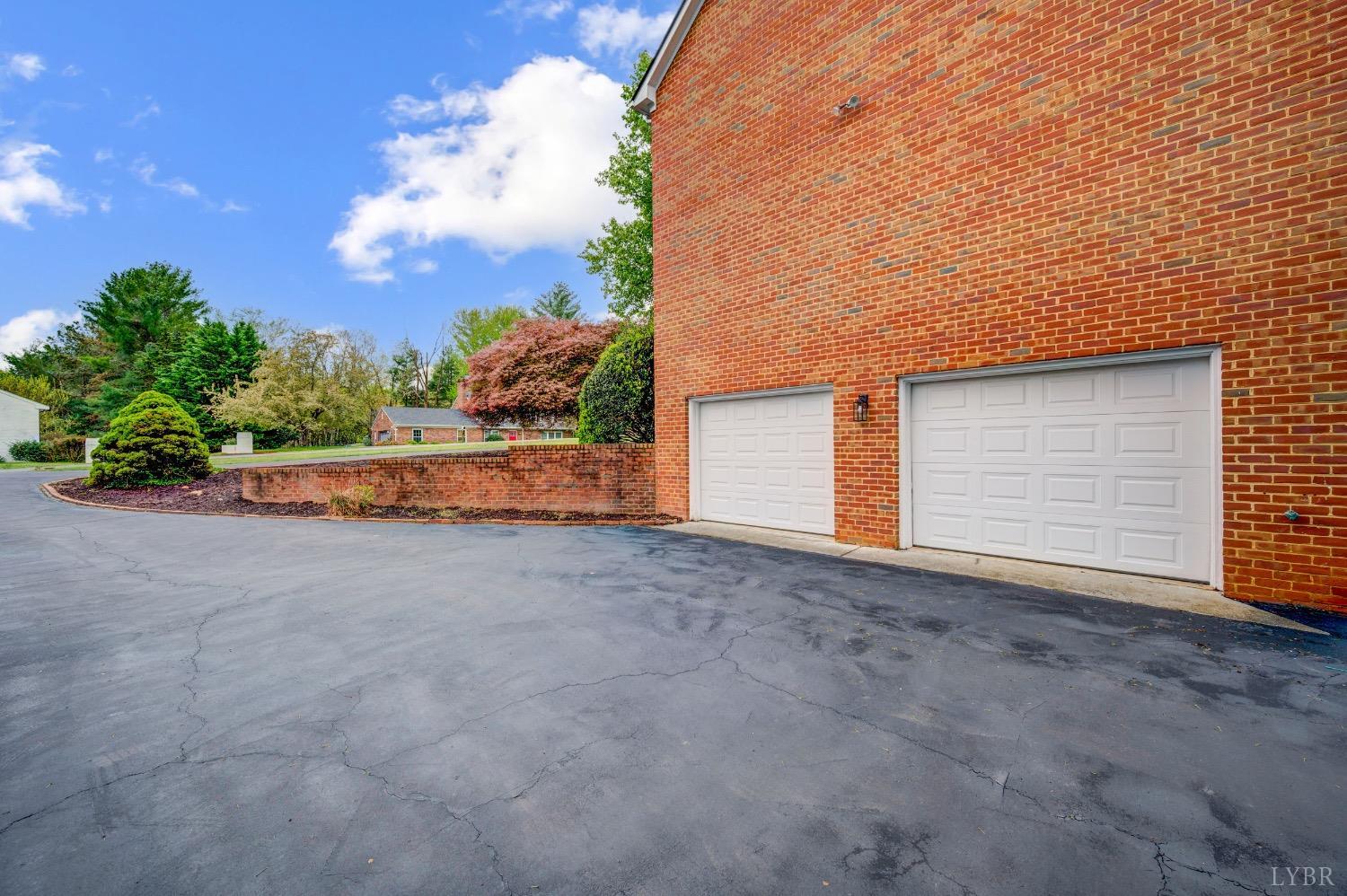301 Quail Meadows Drive, Forest, Virginia image 46