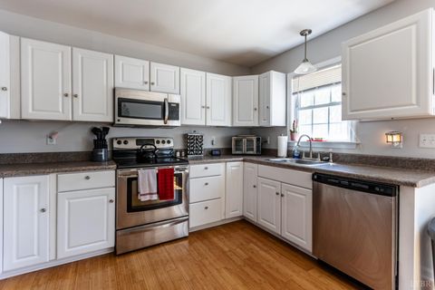 Tiny photo for 396 Rocks Church Road, Pamplin, VA 23958 (MLS # 365614)