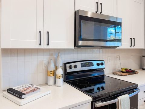 Tiny photo for 110 Aaron Place #713, Lynchburg, VA 24502 (MLS # 365959)