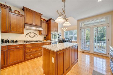 Tiny photo for 1074 Jefferson Dr W Dr, Forest, VA 24551 (MLS # 362076)