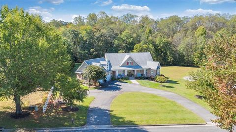 Tiny photo for 1074 Jefferson Dr W Dr, Forest, VA 24551 (MLS # 362076)