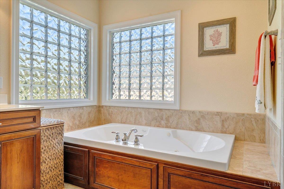 Forest, Virginia 24551, United States, 5 Bedrooms Bedrooms, ,5 BathroomsBathrooms,Residential,Active,238979