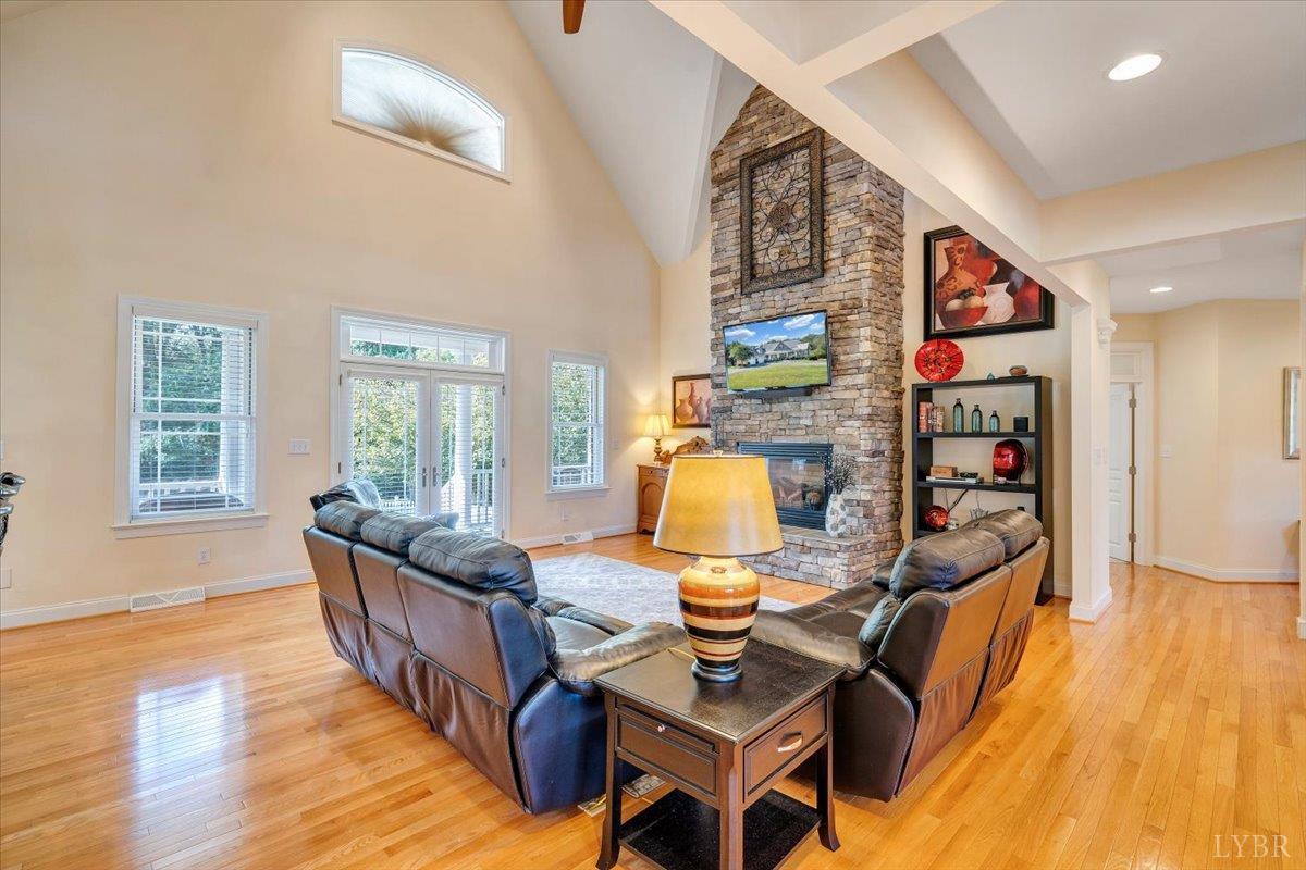 Forest, Virginia 24551, United States, 5 Bedrooms Bedrooms, ,5 BathroomsBathrooms,Residential,Active,238979