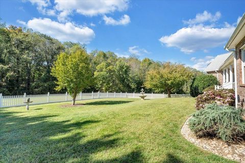 Tiny photo for 1074 Jefferson Dr W Dr, Forest, VA 24551 (MLS # 362076)