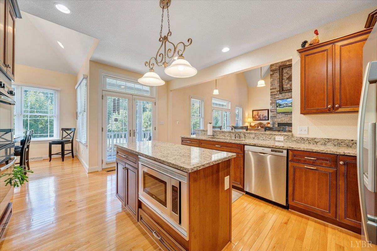 Forest, Virginia 24551, United States, 5 Bedrooms Bedrooms, ,5 BathroomsBathrooms,Residential,Active,238979