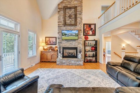 Tiny photo for 1074 Jefferson Dr W Dr, Forest, VA 24551 (MLS # 362076)