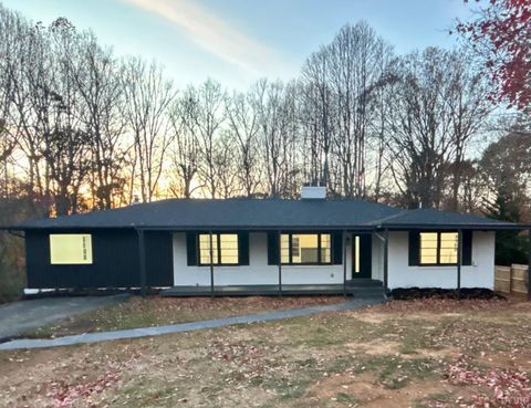 Photo of 3929 Moorman Drive, Lynchburg, VA 24501 (MLS # 363549)