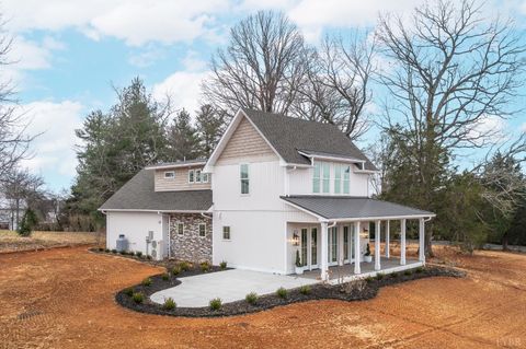 Tiny photo for 3741 Lowry Road, Goode, VA 24556 (MLS # 363701)