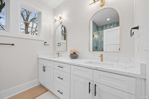 Tiny photo for 3741 Lowry Road, Goode, VA 24556 (MLS # 363701)