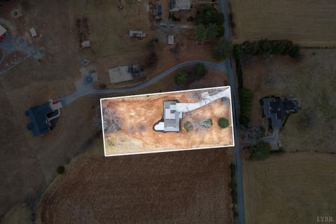 Tiny photo for 3741 Lowry Road, Goode, VA 24556 (MLS # 363701)