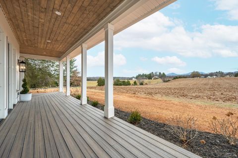 Tiny photo for 3741 Lowry Road, Goode, VA 24556 (MLS # 363701)